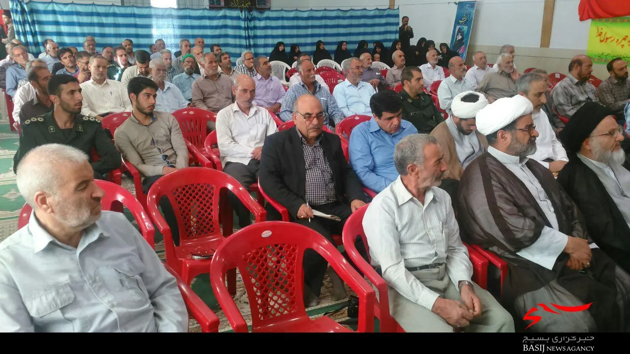 همایش مشترک ائمه جمعه و جماعات و فرماندهان پایگاه های بسیج شهرستان نایین شامگاه سه شنبه در محل سالن اجتماعات سپاه نایین برگزار شد.