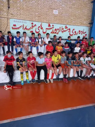 اجرای طرح تابستانه ورزش های چند منظوره بسیجیان دانش آموز ناحیه مقاومت بسیج یاسوج/ آموزش گام به گام فوتبال زیر نظر اساتید مجرب