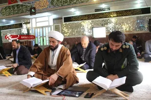 آرامش دنیا و آخرت در گرو انس با قرآن است