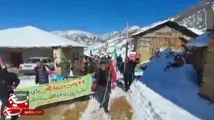 وفاداری مردم روستای غلامی به انقلاب