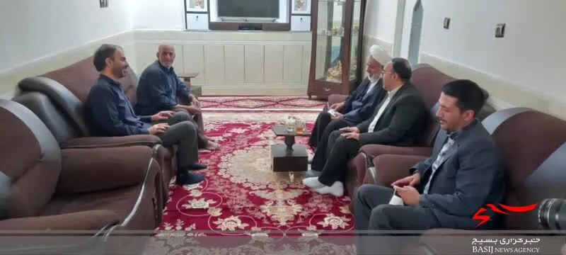 دیدار با آزادگان قهرمان در شهر وردنجان
