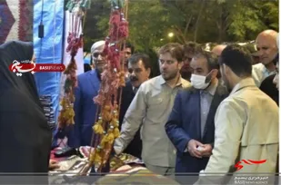 بازدید استاندار خراسان جنوبی از نمایشگاه "اقتصاد به توان مردم" در فردوس