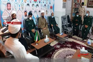 دیدار اعضاء ستاد هفته عقیدتی سیاسی در سپاه وبسیج با امام جمعه شهر بنجار