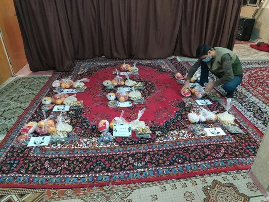 توزیع 25 بسته کمک معیشتی به نیازمندان در شب یلدا