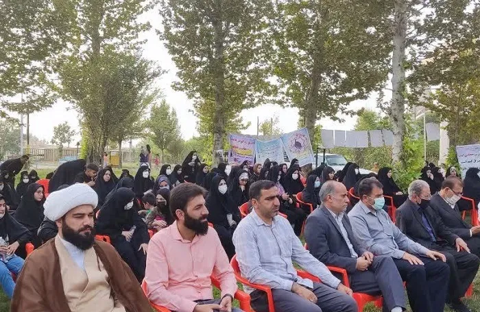 برگزاری گردهمایی « مدافعان حریم خانواده » در روز ملی عفاف و حجاب در شهرستان بدره