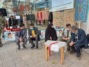 برگزاری میز خدمت با حضور فرماندار بسیجی به همت بسیجیان حوزه امام محمدباقر(ع) ناحیه تیران و کرون