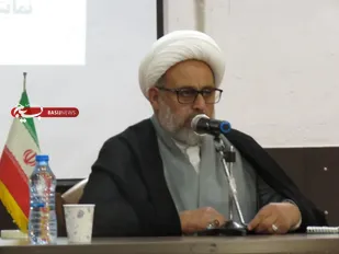 علما مانند ستارگان درخشانی هستند که دین اسلام و قرآن را زنده نگاه داشته اند