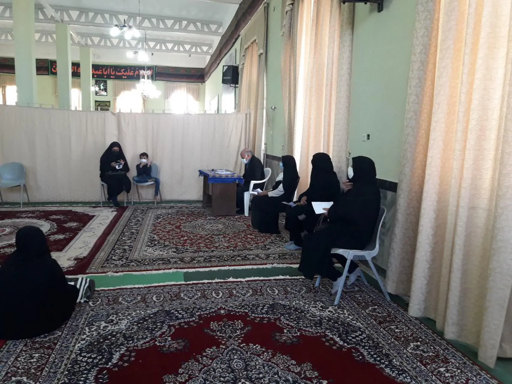 برپایی میز سلامت بسیج با حضور پزشک جهادگر در شهر سه قلعه