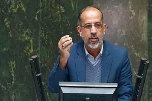 طرح همسان سازی حقوق بازنشستگان در دستور کار مجلس قرار گیرد