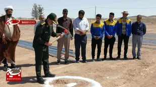 کلنگ&zwnj;زنی نیروگاه خورشیدی ۱۳۰ کیلوواتی سپاه گناباد در پادگان خاتم الانبیا(ص)شهرستان