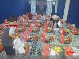 ۱۲۰بسته حمایتی توسط بسیجیان ناحیه نظرآباد بین خانواده&zwnj;های نیازمند تهیه و توزیع شد