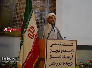 اغلب کارخانه ها و شرکت ها، بدترین مکان ها را برای نمازخانه اختصاص داده اند