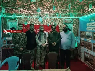 بازدید سردار مقواساز از غرفه پایگاه مقاومت بسیج المهدی پیشوا