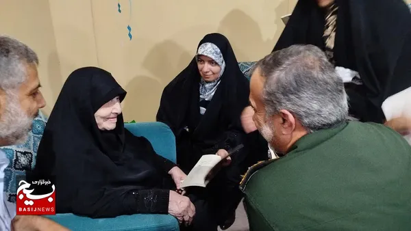 جشن امضای کتاب