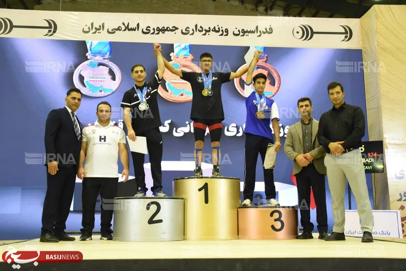 وزنه‌بردار نوجوان ایلامی صاحب یک نشان طلا و ۲ نقره کشور شد