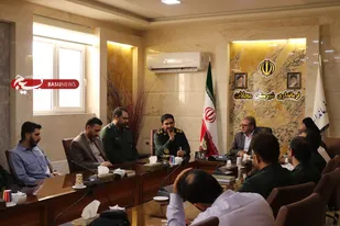 دیدار پاسداران ناحیه مقاومت بسیج محلات با فرماندار و کارمندان فرمانداری شهرستان محلات