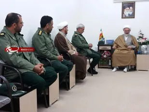 دیدار فرماندهان گروه پدافندهوایی ۱۰ محرم با امام جمعه شاهرود