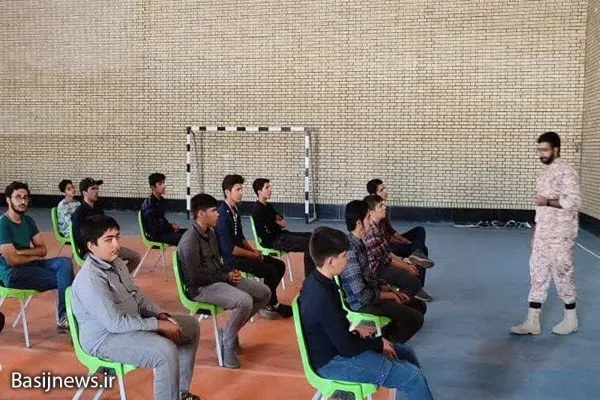 برگزاری نشست‌های بصیرتی و روشنگری در راستای جهاد تبیین