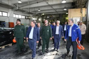 تقدیر فرمانده سپاه روح‌الله از رزمندگان جبهه اقتصادی در پتروشیمی شازند