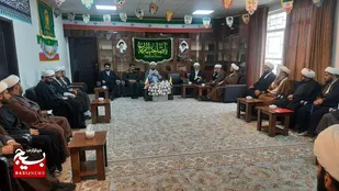 برگزاری نشست جهاد تبیین با حضور حجت الاسلام پولادی در دفتر امام جمعه شهرستان مسجدسلیمان