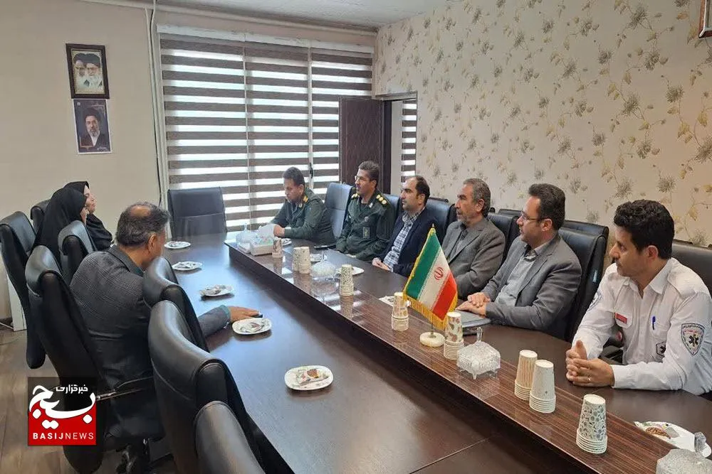 دیدار فرمانده سپاه ناحیه بهار با مدیر و مجموعه شبکه بهداشت و درمان شهرستان بهار