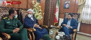 دیدار سرهنگ امیری با فرماندار شهرستان بردسیر به مناسبت روز کارمند