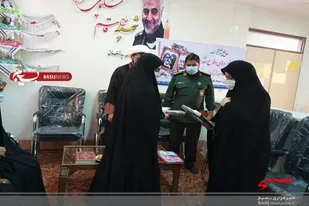 تجلیل از ۵بانوی بسیجی خاشی