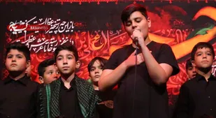 همت نوجوانان مسجد سیدالشهداء (ع) شیراز در برپایی عزای محرم/ از هیئت و مداحی تا خدمت به عزاداران