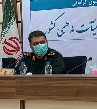 سردار قریشی : فکر و اندیشه انقلابی مردم و جوانان ما توسط مداحان و منبرهای امام حسین (ع) شکل گرفت/ پیروزی انقلاب علیه جبهه کفر حاصل اندیشه های حسینی بود.