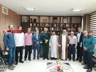 دیدار جمعی از پیرغلامان حسینی و مداحان بسیجی شاهرود با فرمانده سپاه شاهرود+ تصاویر