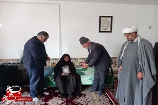 دیدار جمعی از مسئولین بخش خزل با مادران شهدا
