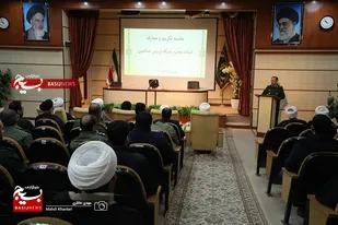 انقلاب اسلامی مقتدرانه به سمت اهدافش حرکت می&zwnj;کند
