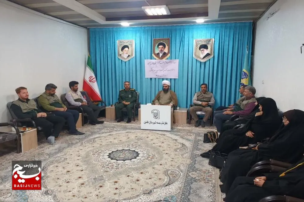 گروه‌های جهادی فامنین در کنار عمرانی، به دنبال بصیرت‌افزایی هستند