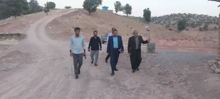 انتقاد مردم روستای مرغ چنار سادات محمودی از نداشتن جاده دسترسی