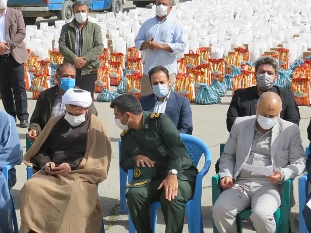 توزیع ۲۰۰۰ بسته کمک معیشتی بین اقشار آسیب پذیر فیروزکوه