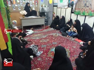 سلسله جلسات مشاوره تربیتی خانواده در پایگاه شهید لطفی نیاسر قم
