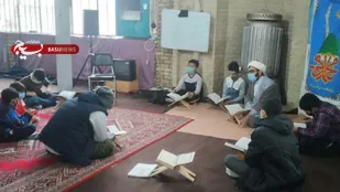 حلقه صالحین پایگاه بسیج کربلا برگزار شد