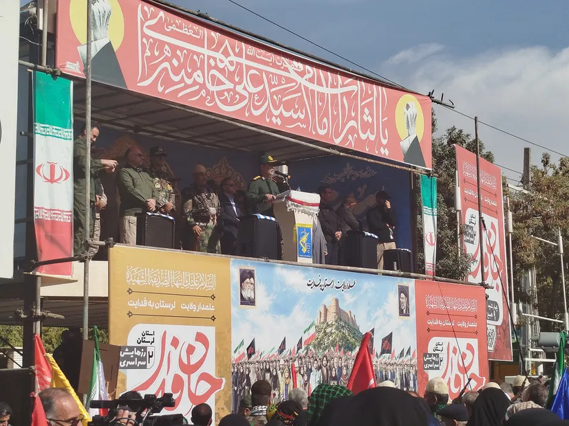 ملت ایران تا پای جان از انقلاب و میهن دفاع می‌کنند