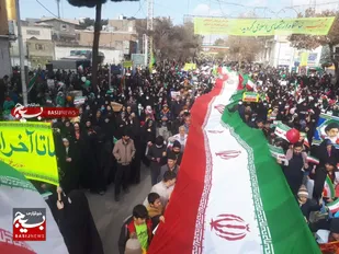 حضور پرشور مردم نیشابور در راهپیمایی یوم الله ۲۲ بهمن