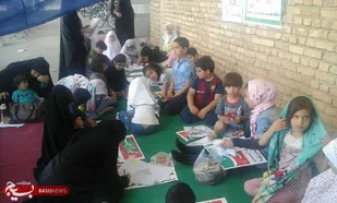 برپایی غرفه کودکان با موضوع روز قدس در مصلای بهار