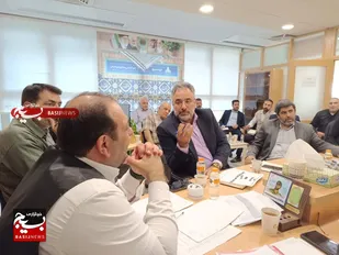 حضور دکتر رضا خلج، فرمانده حوزه بسیج شرکت ملی صنایع پتروشیمی ایران در جلسه شورای حوزه