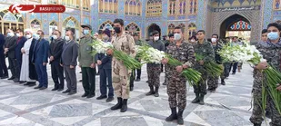 عطر افشانی گلزارهای شهدای شهرستان آران و بیدگل