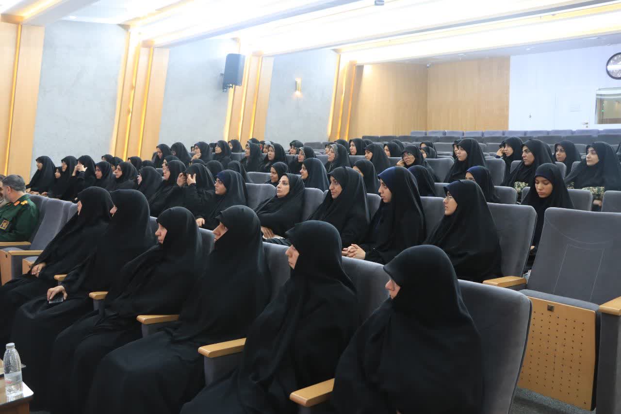 زنان ایران الگوی تمدن اسلامی هستند زنان ایران الگوی تمدن اسلامی هستند