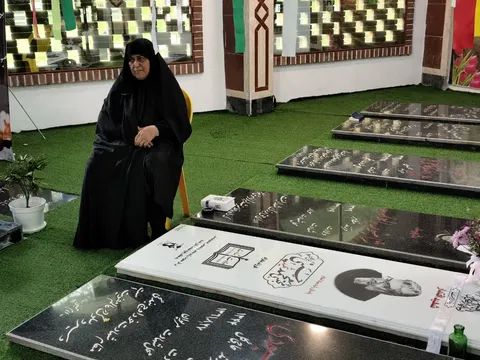 مادری که داغ فرزند را با افتخارِ شهادتش تاب می‌آورد