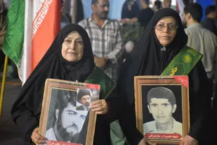 برگزاری &laquo;آیین آیینه&zwnj;ها&raquo;؛ یادواره ۱۴۰۰ شهید والامقام گرگان در میدان وحدت