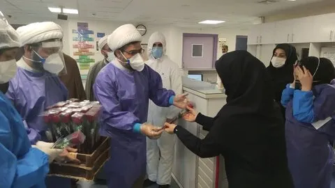 تقدیر مسئول بسیج طلاب قم از کادر درمان