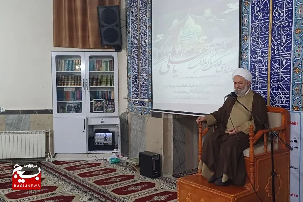 ملت ایران عزت را از مکتب علی(ع) آموخته و زیر بار ظلم نمی‌رود