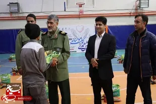 توزیع ۶۰۰ بسته معیشتی در رزمایش کمک&zwnj;های مومنانه در زاهدان