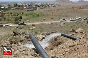 خط انتقال آب شرب به روستای ۱۱ هزار نفری هیو رسید+ تصاویر