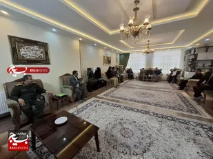 دیدار فرمانده سپاه امام رضا(ع) با خانواده شهیدان رمضان پور